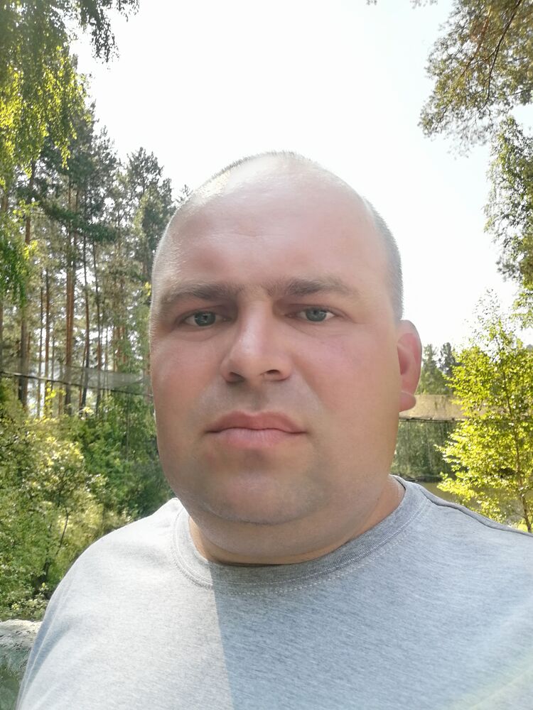  ,   Vladimir, 33 ,   ,   
