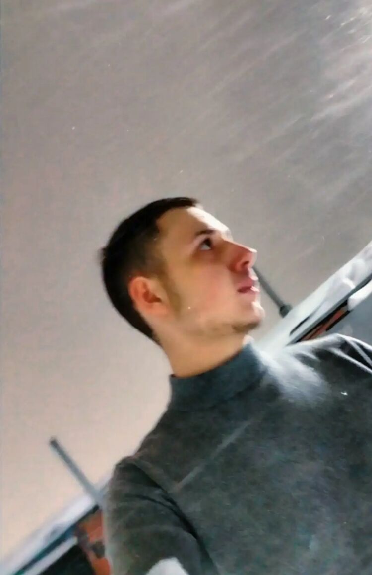  49038298  , 22 ,     