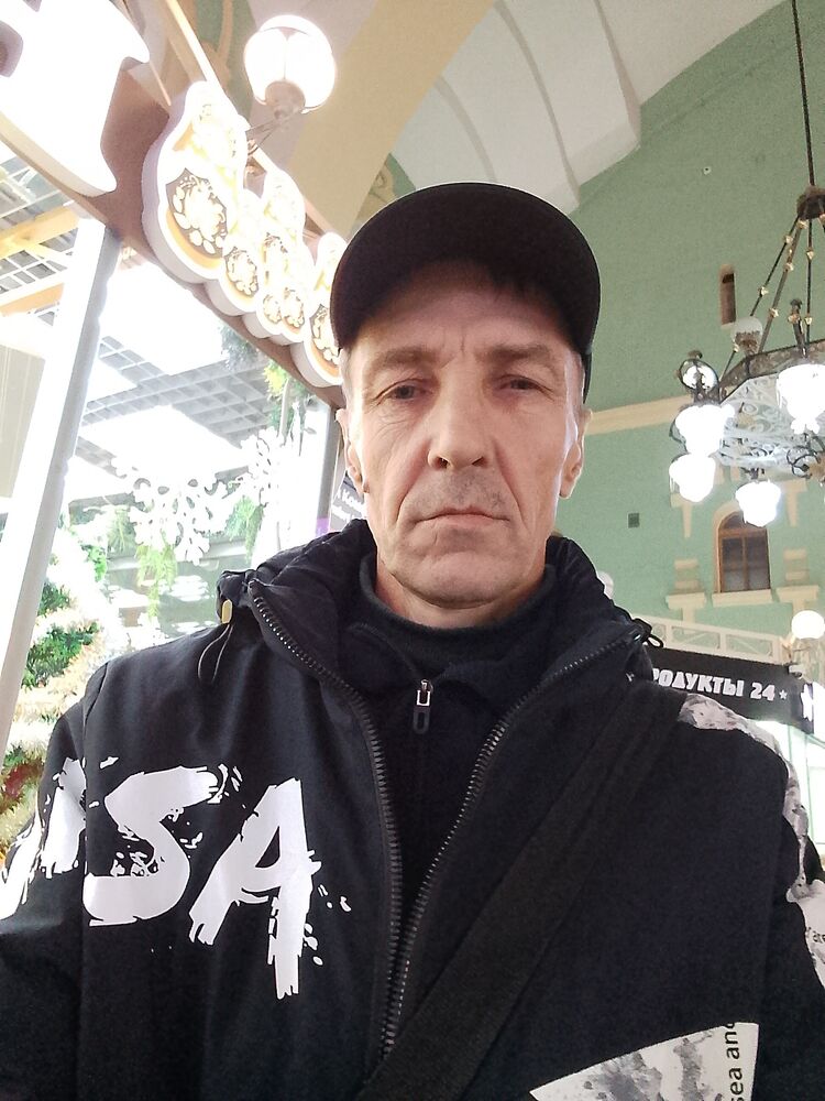  47604468  , 52 ,    