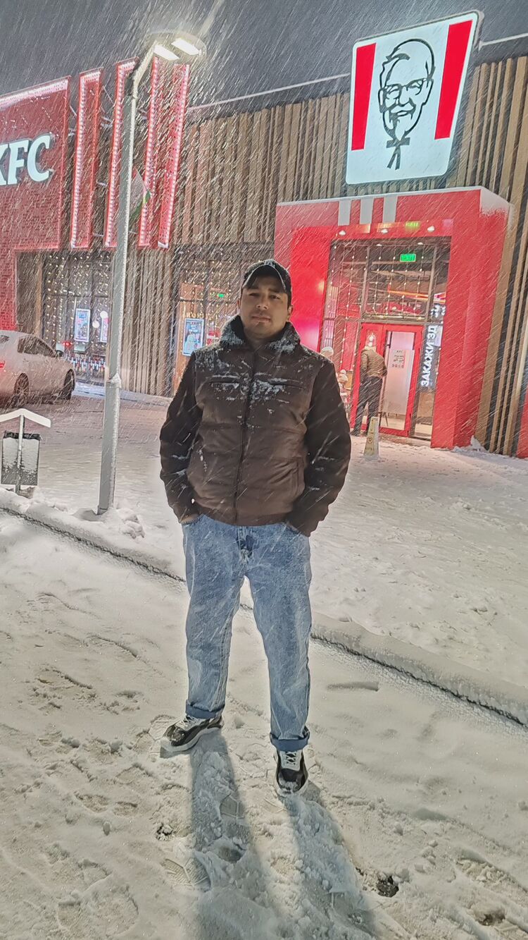  48261018  Alijon, 29 ,    