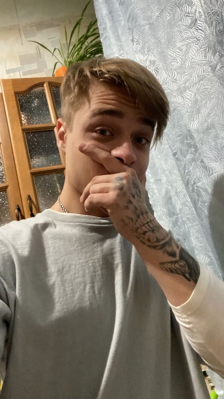  42394708  , 24 ,    