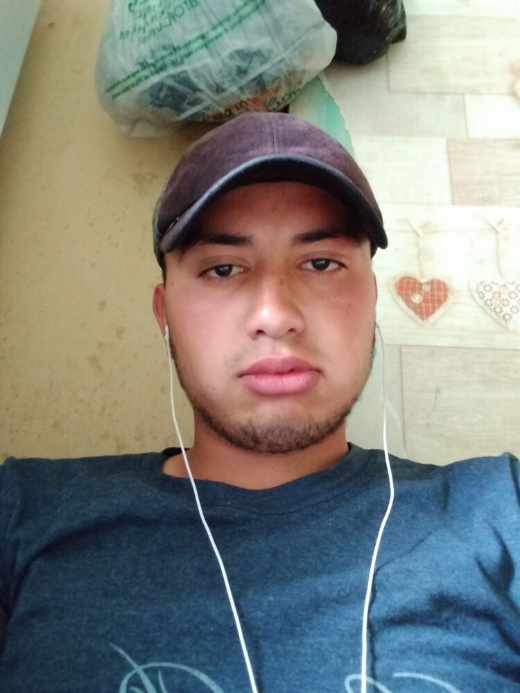  35784688  Zikrillo, 22 ,    