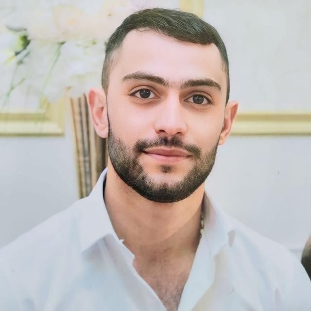  51749868  Hakob, 25 ,    