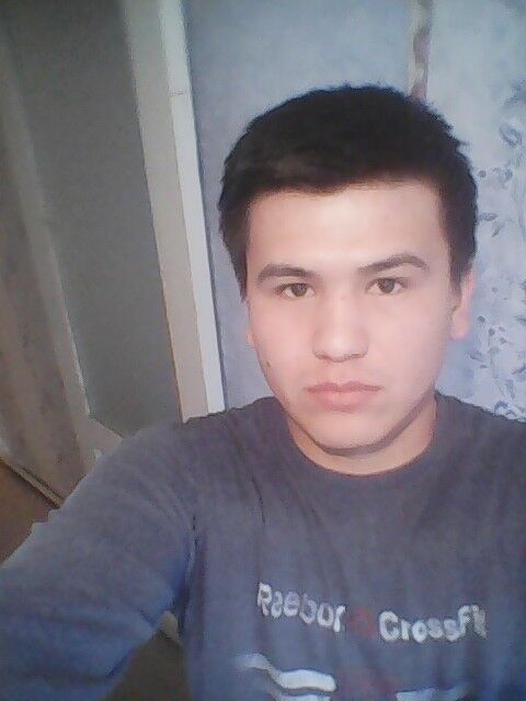  12324098  Javlonbek, 32 ,    