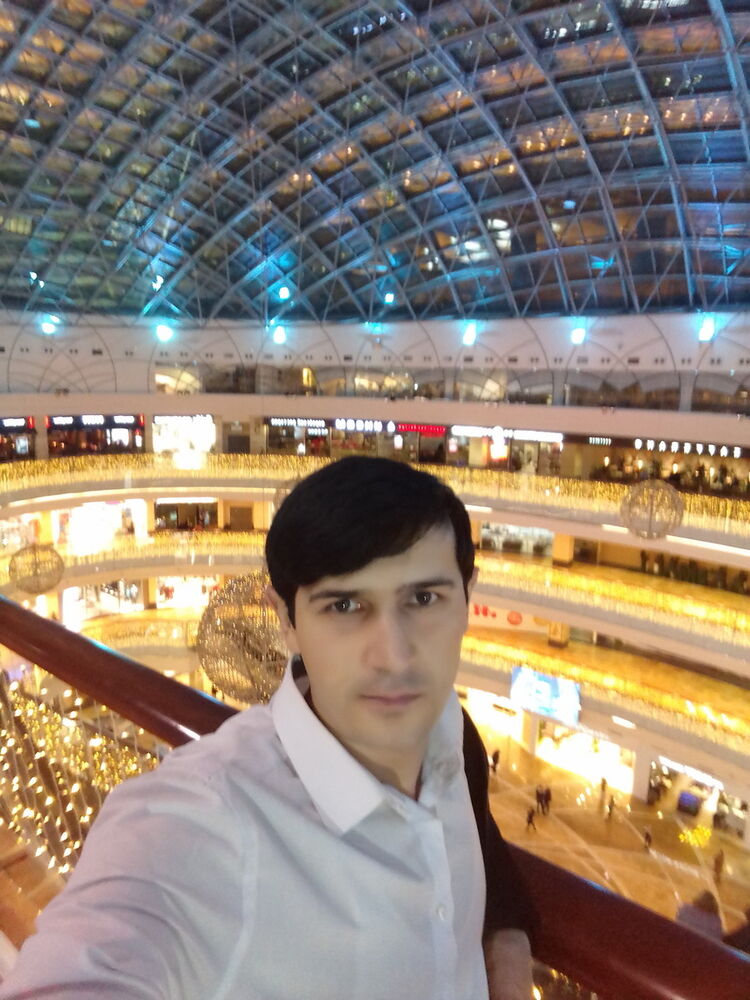  18300358  Abdul, 34 ,    