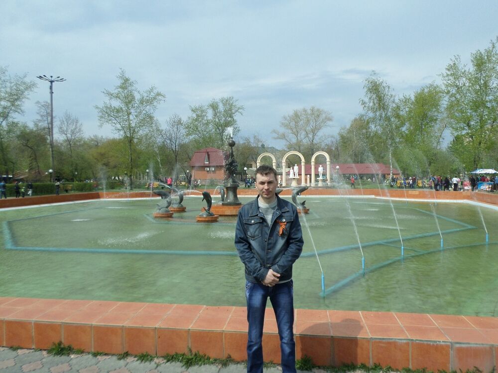  40594308  Borya, 40 ,    