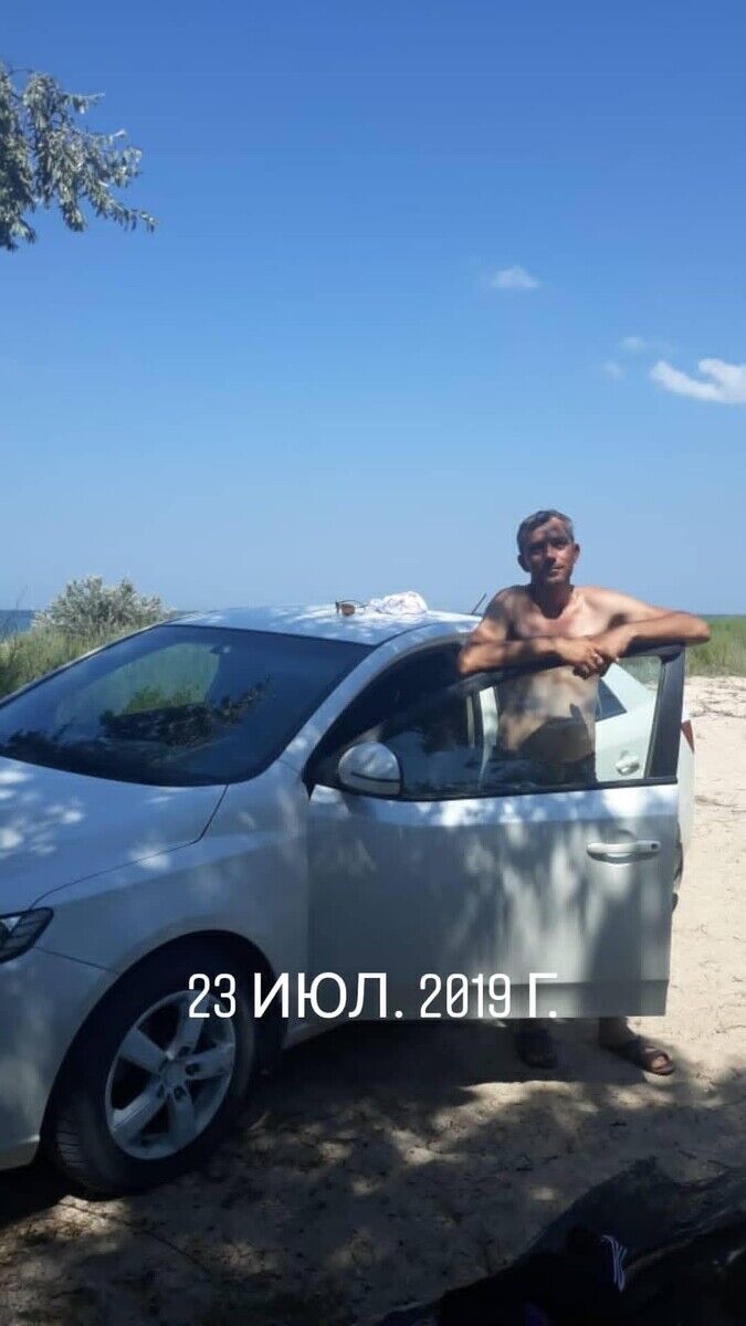  --,   , 44 ,     , c 