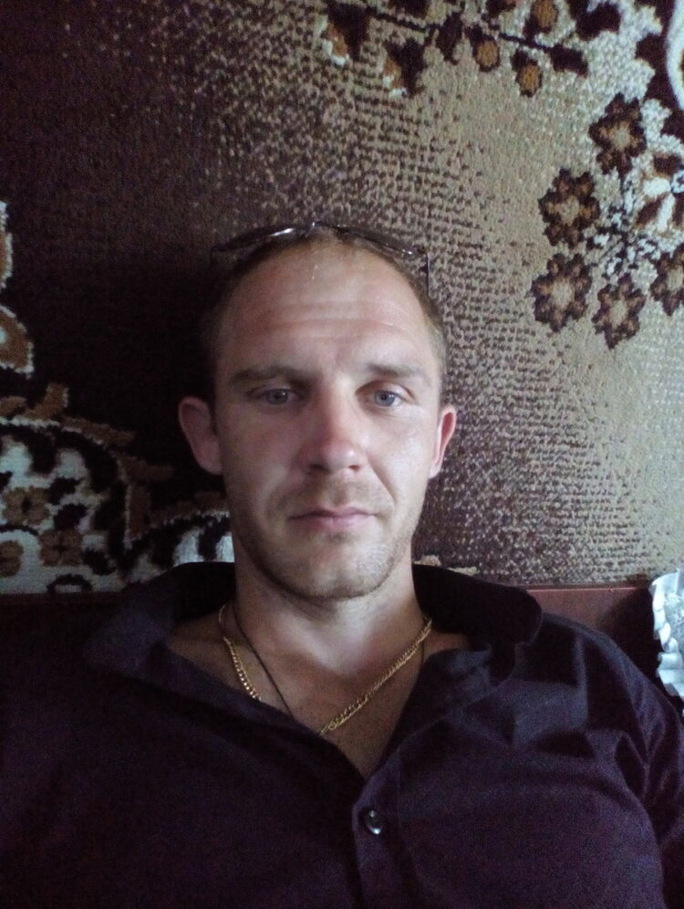  ,   Serhii, 36 ,   
