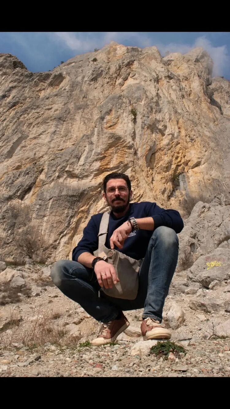  35965778  Vasiliy, 44 ,    