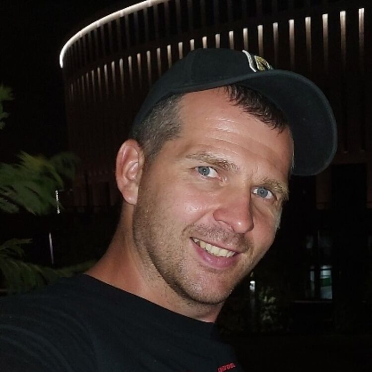  51679448  , 39 ,    