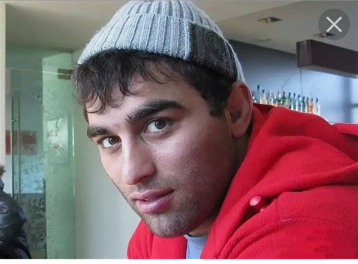  ,   Alex, 33 ,   ,   , c 