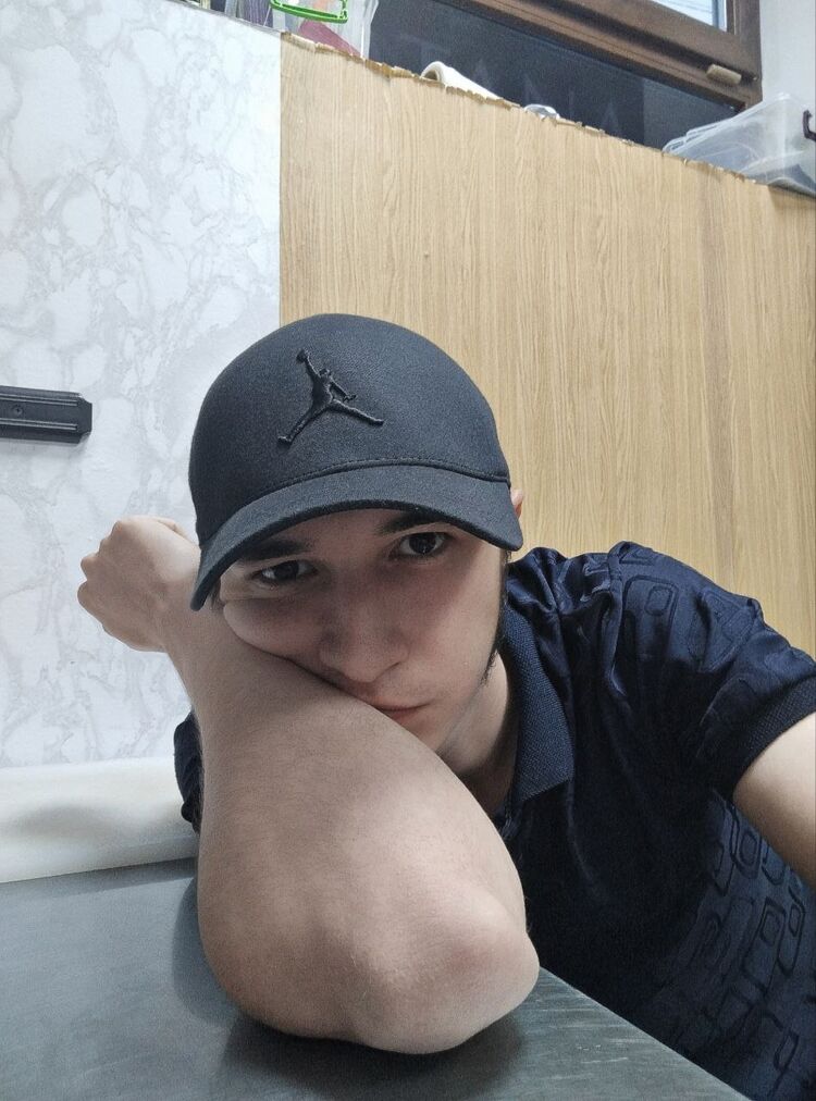  44022928  , 21 ,    