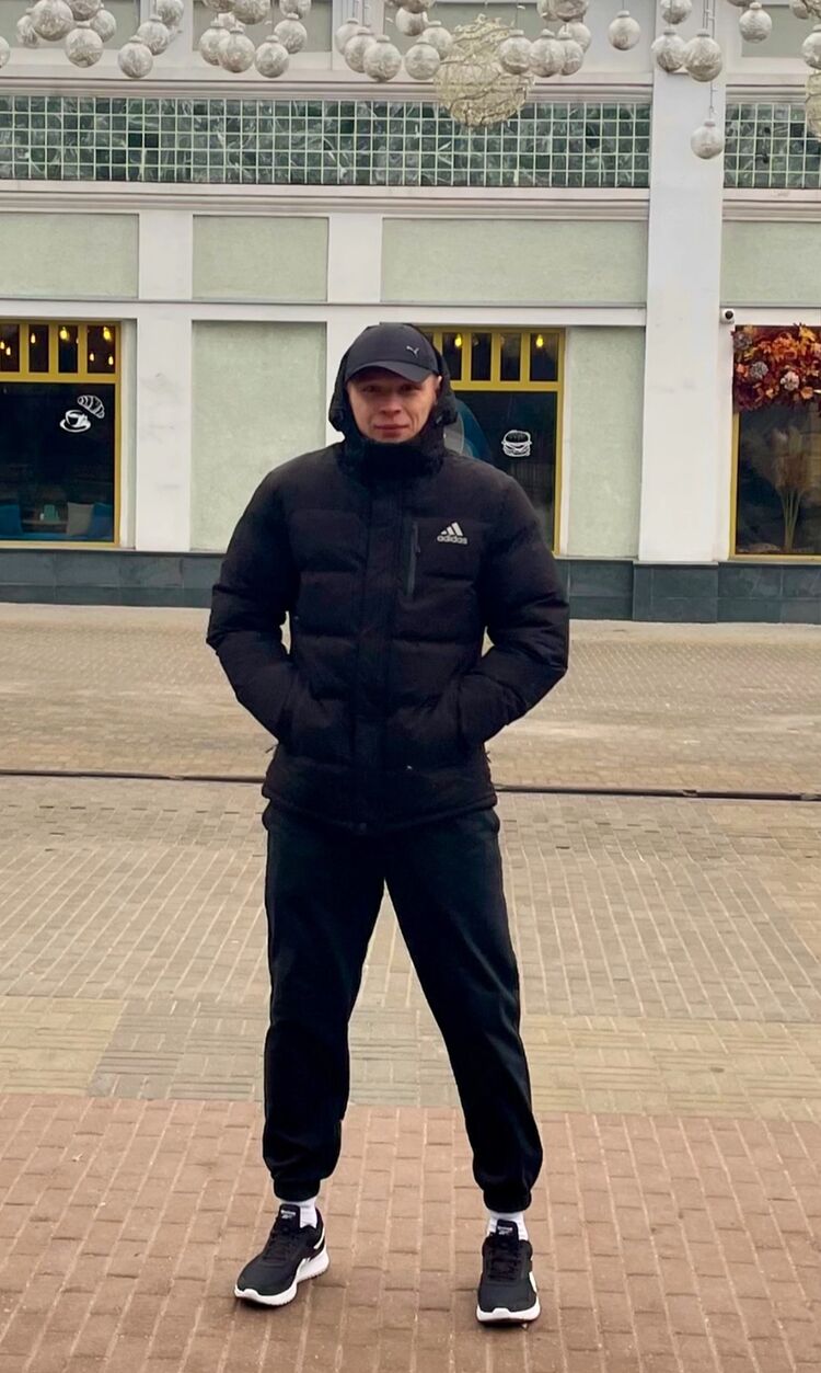  49227498  Vladislav, 28 ,    