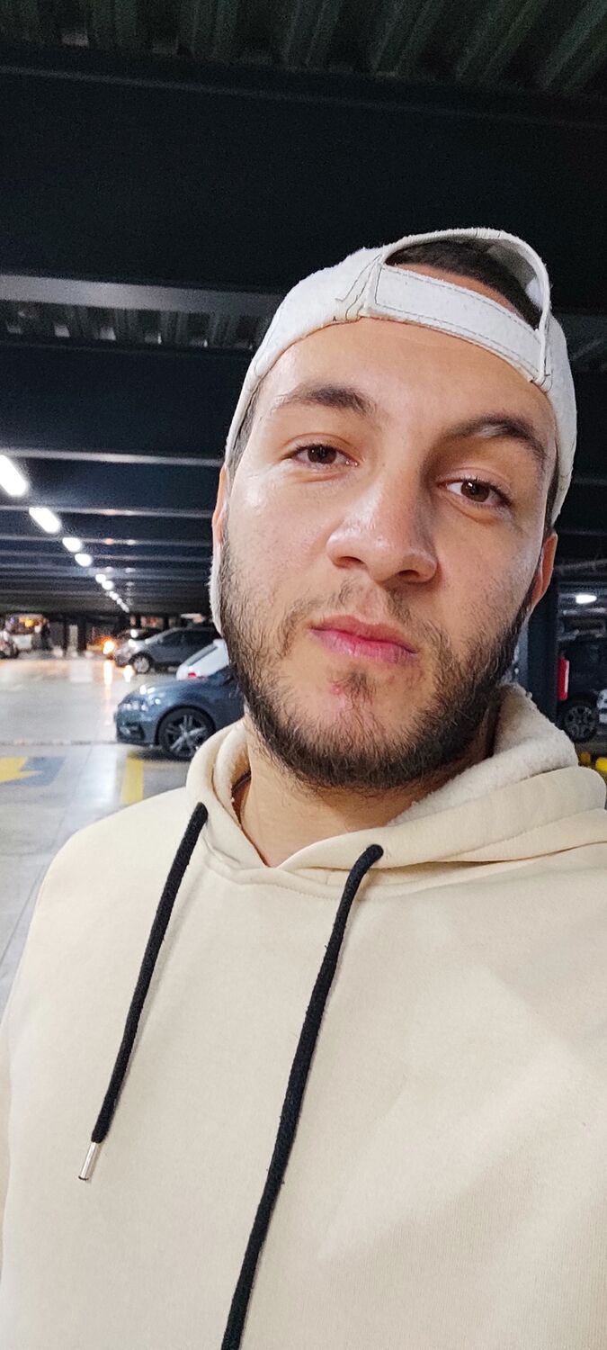 Algiers,   Kader, 28 ,   ,   