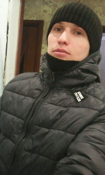  12369198  Anvar, 39 ,    