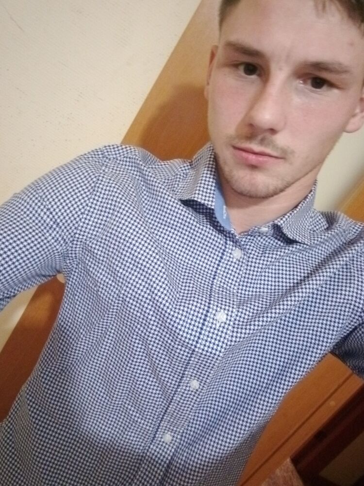  32761188  Sergey, 23 ,    