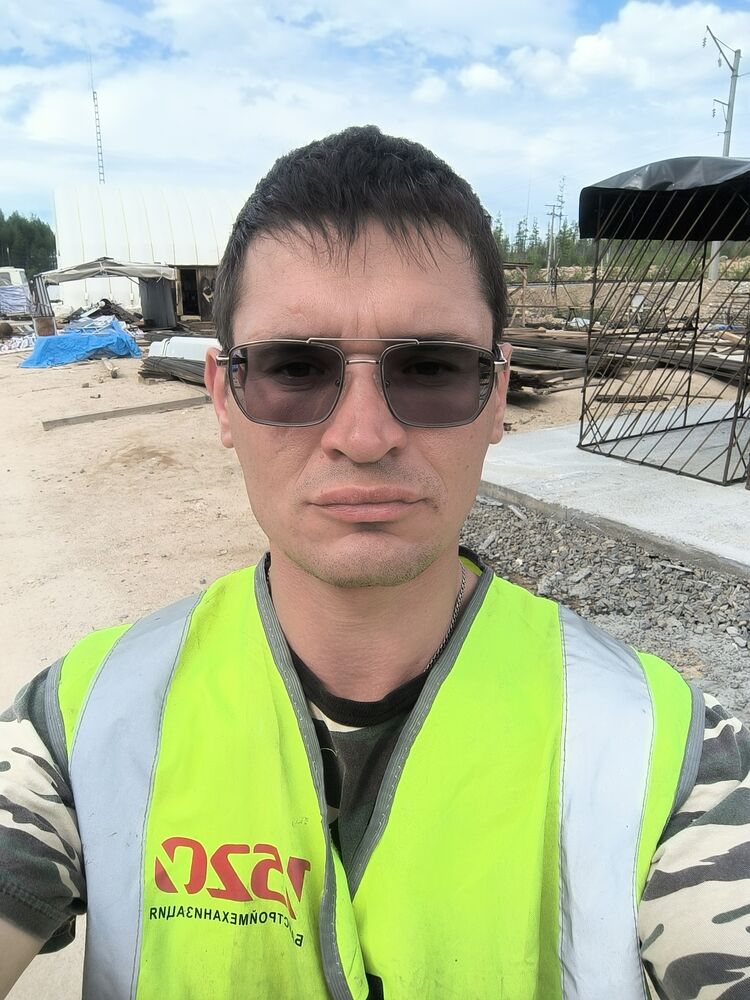  44189918  , 36 ,    