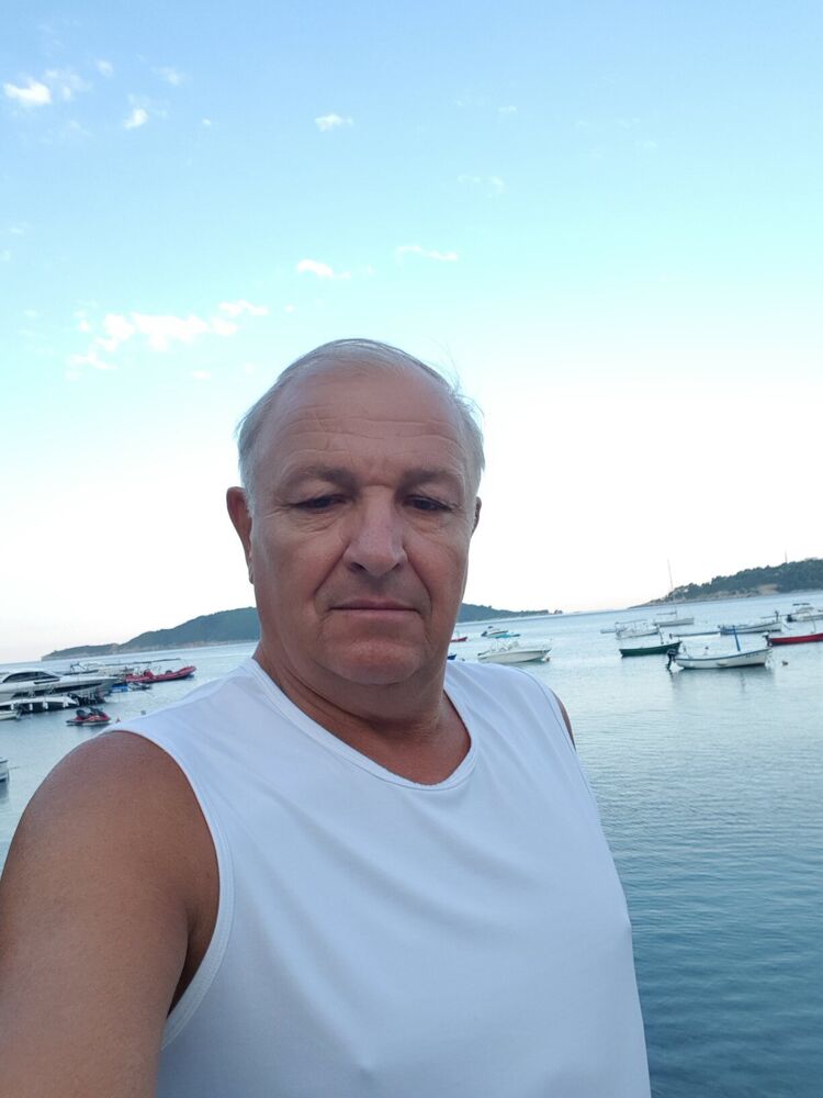  51434048  Viktor, 67 ,    