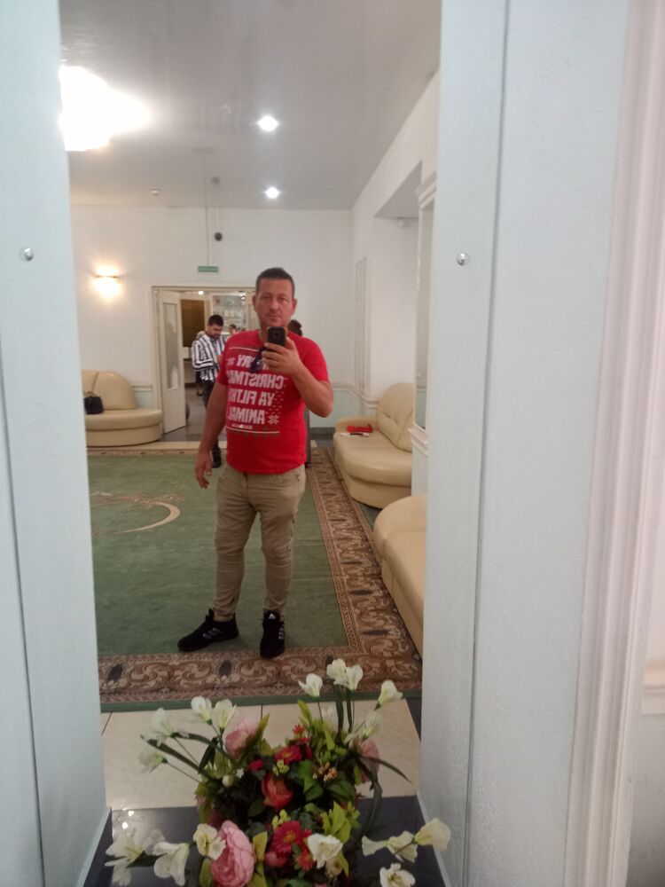  ,   Maikel, 40 ,   ,   