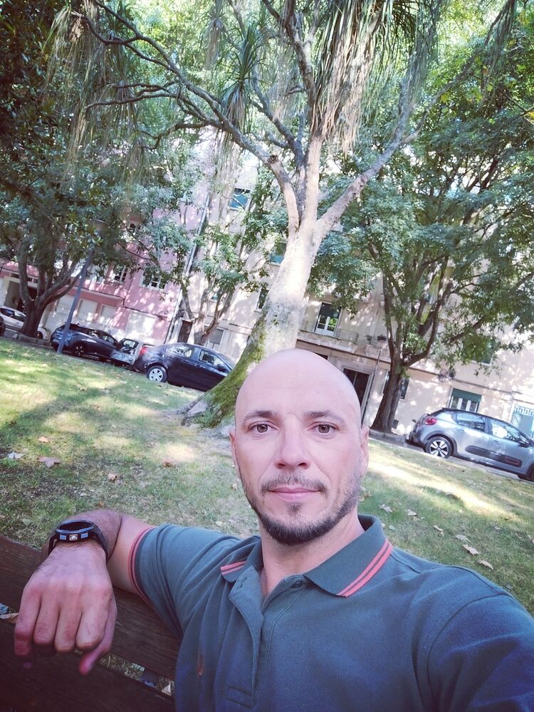  46538448  Igor, 37 ,    