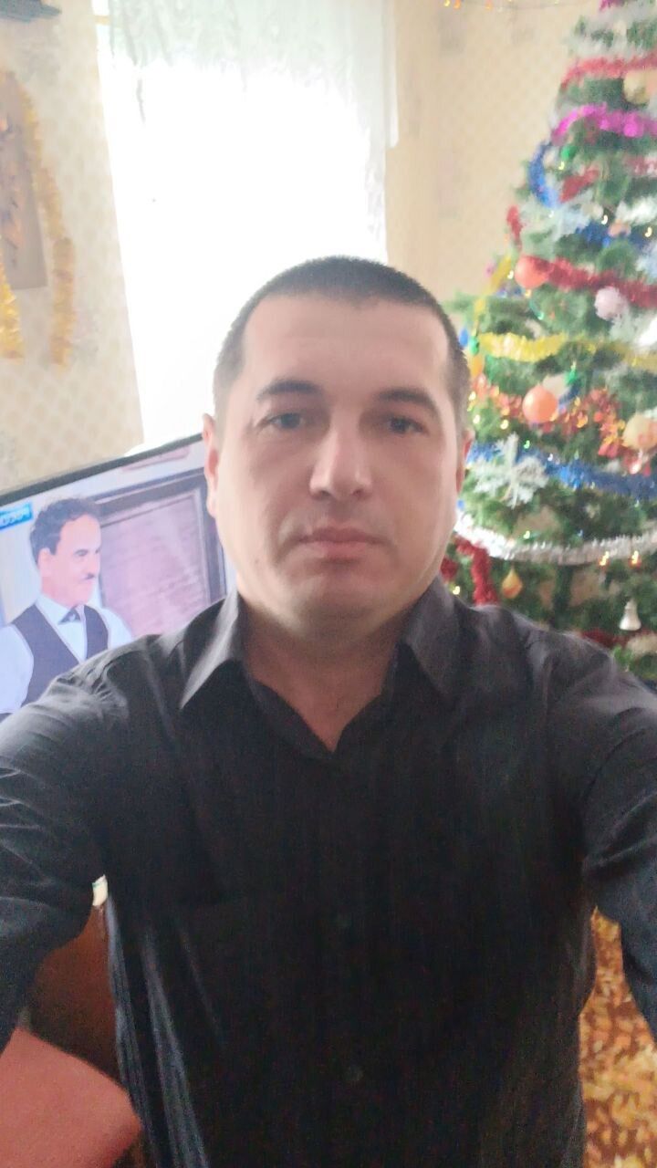  32240988  , 37 ,    