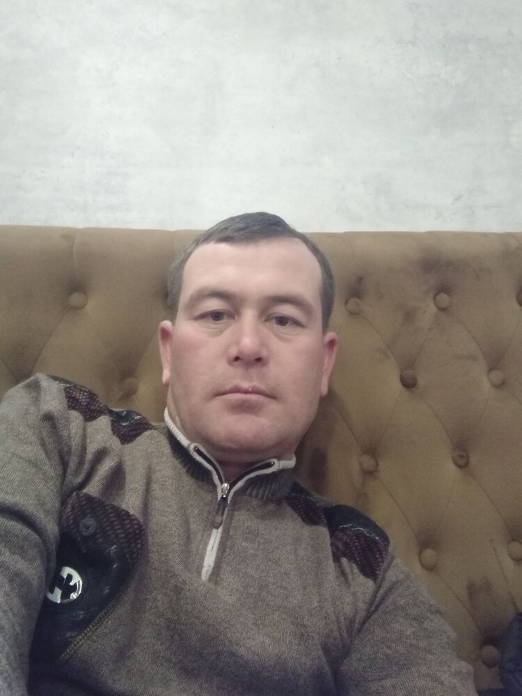  42225158  Umirbek, 38 ,    