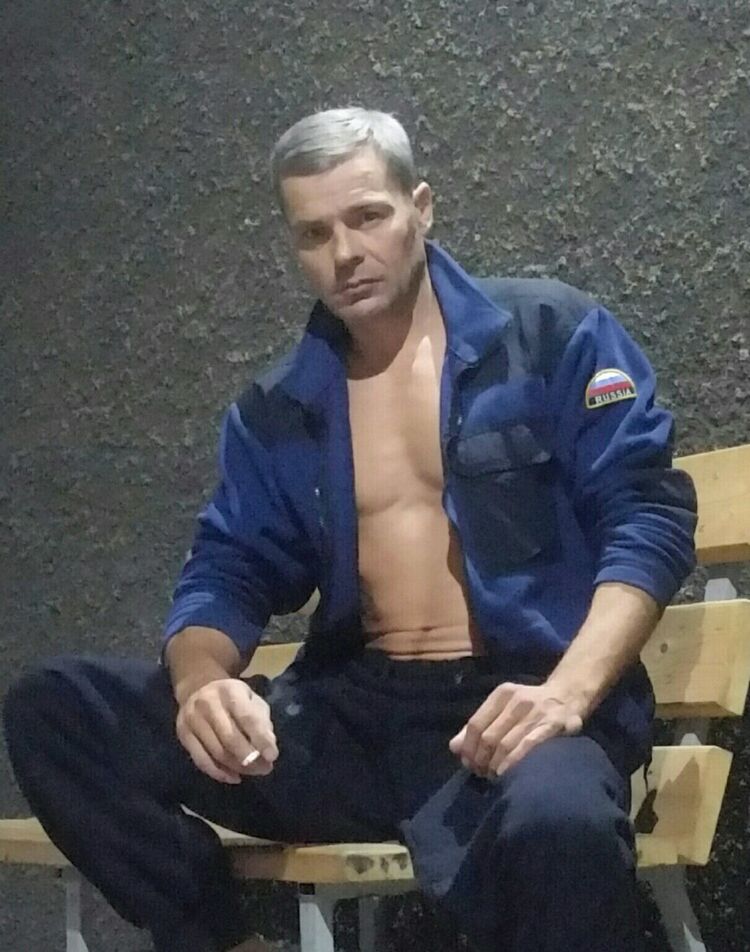  15449468  , 44 ,    -