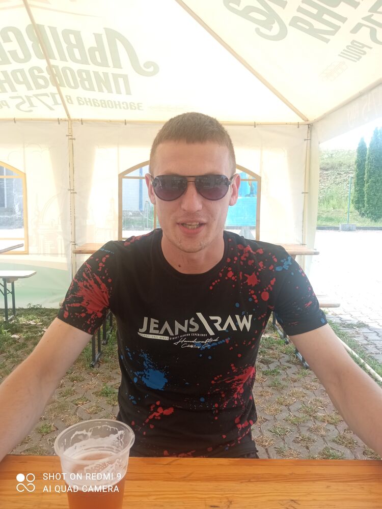  29651708  Ivan, 30 ,    
