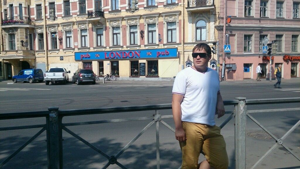  7364928  Danis, 40 ,    