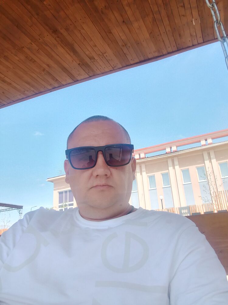  44982328  , 39 ,    