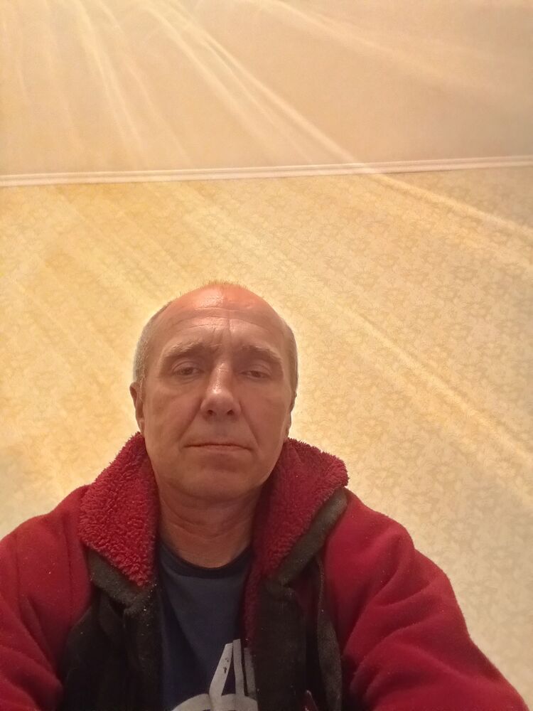  32301128  , 57 ,    