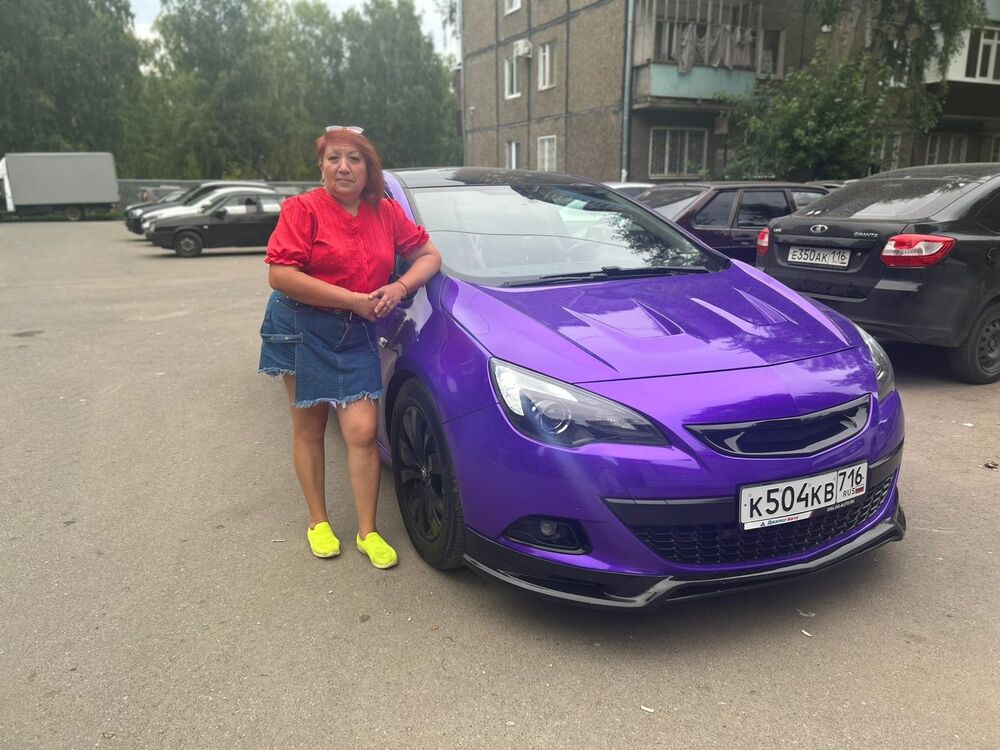  54370688  Alsu, 56 ,    