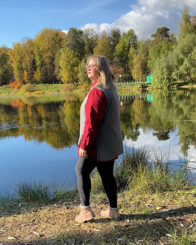  ,   Veronika, 34 ,   ,   