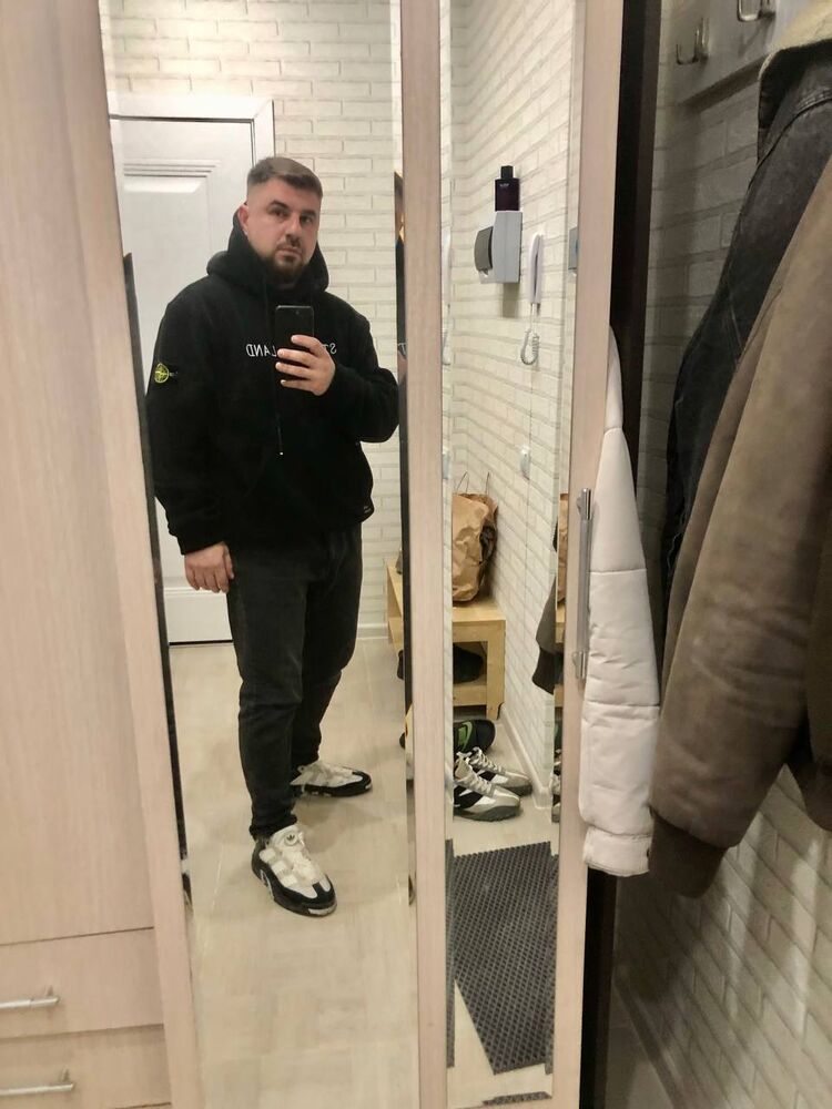  51281368  Sergei, 34 ,    