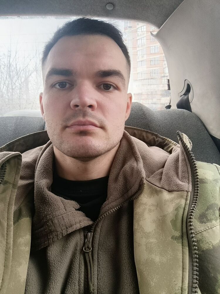  49967398  Andrey, 27 ,    -