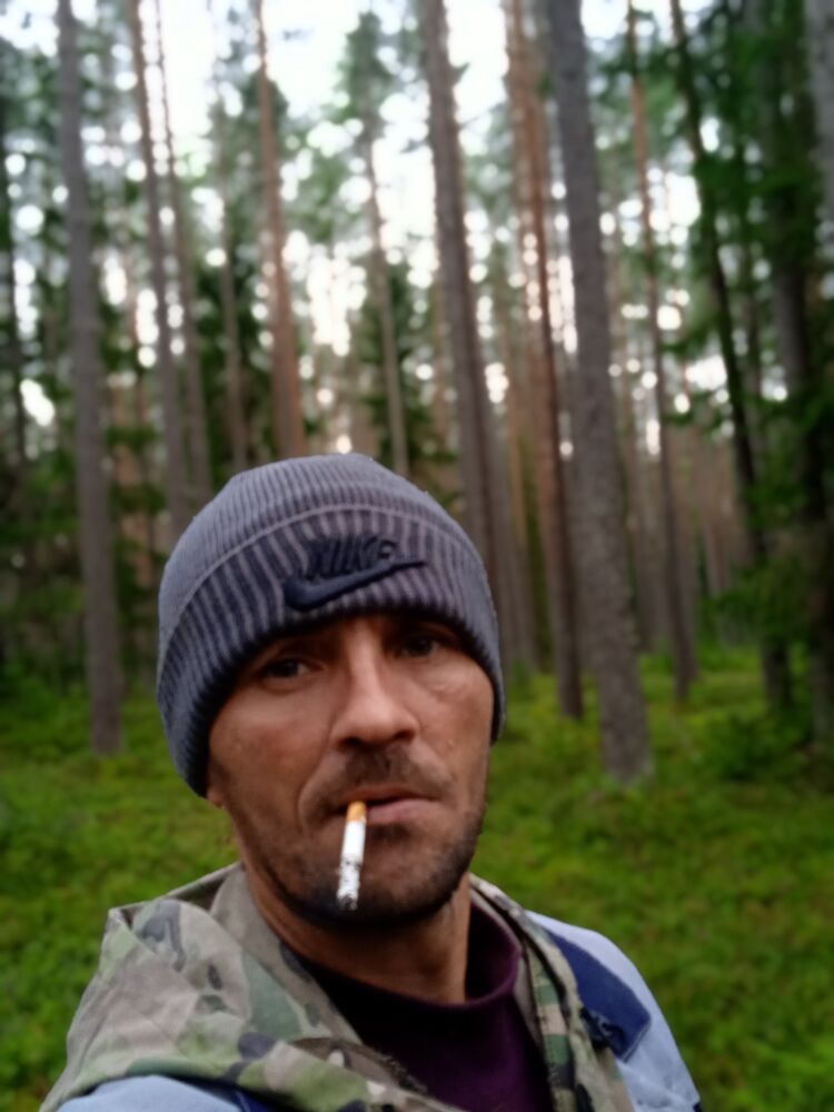  -,   Stas, 43 ,     , c 