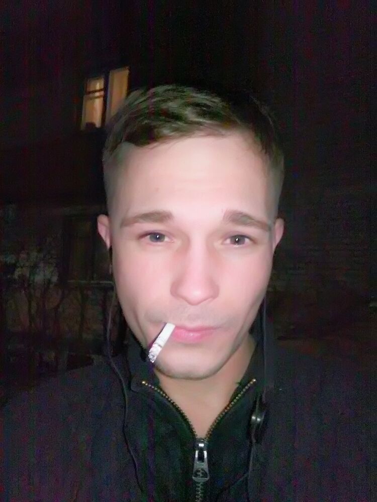  18223368  Alex, 38 ,    