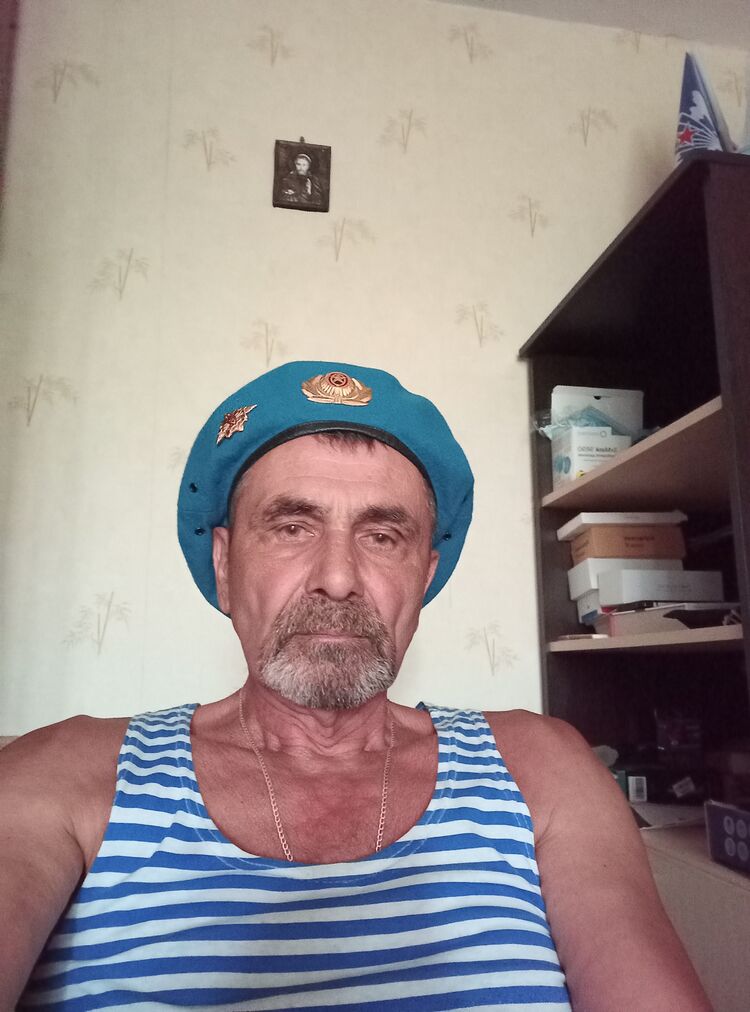  37630628  , 73 ,    