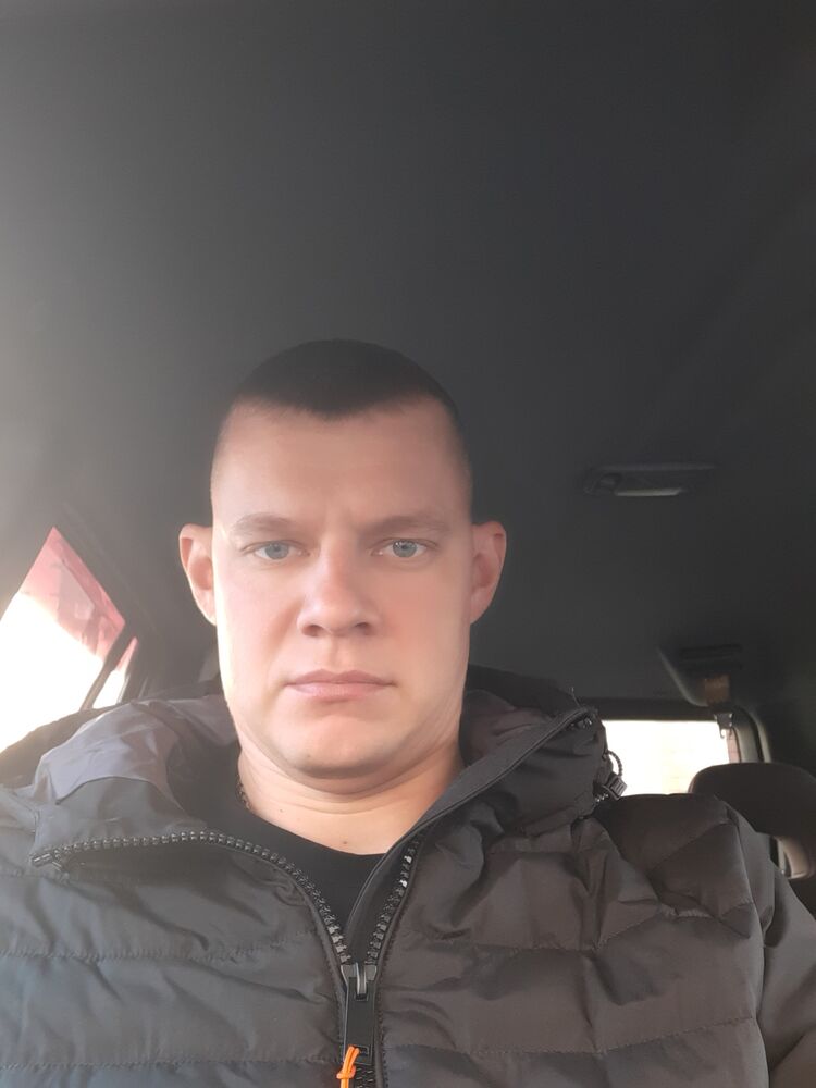  46679398  , 34 ,    