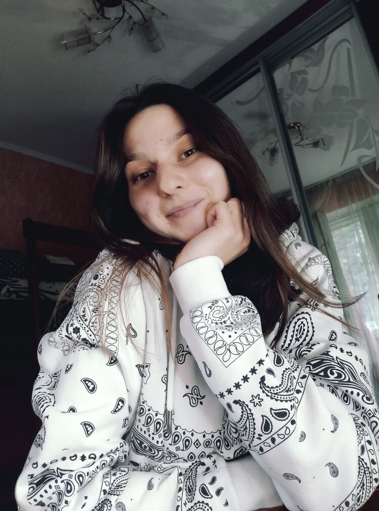  46765798  , 23 ,    