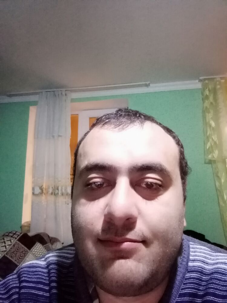  47465848  David, 32 ,    