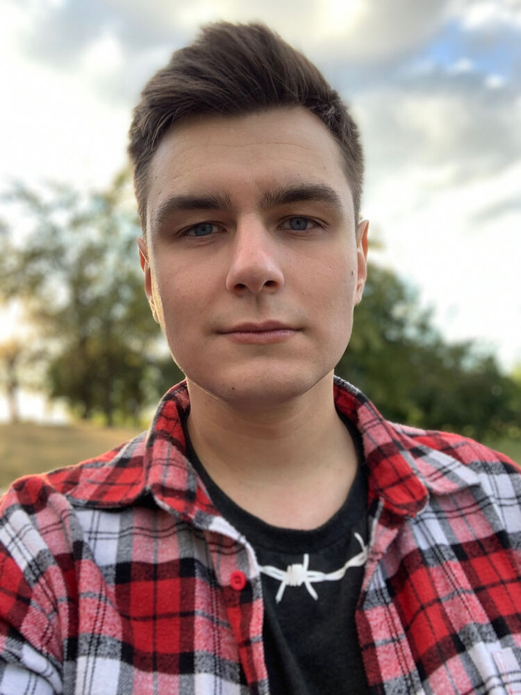  ,   Artur, 26 ,   ,   , c , 