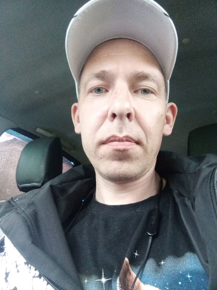  28171938  Daniil, 40 ,    