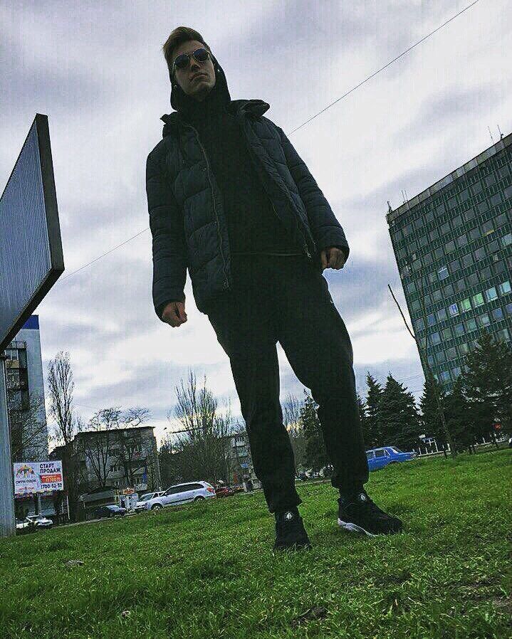  8472318  Leva Leva, 31 ,    