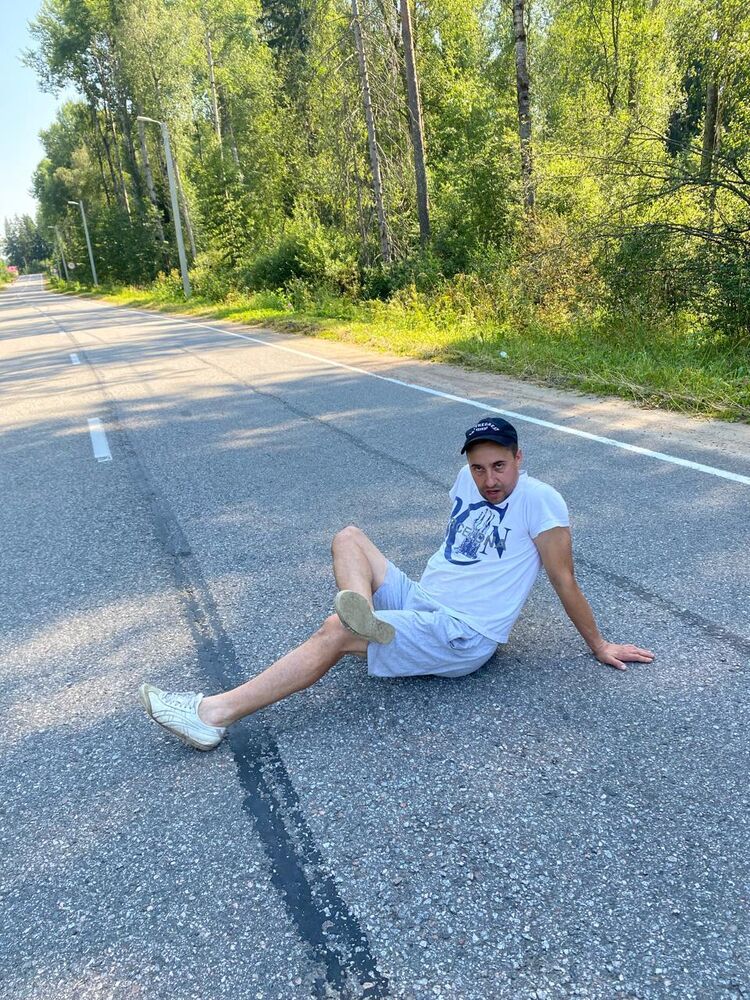  45067348   , 49 ,    -