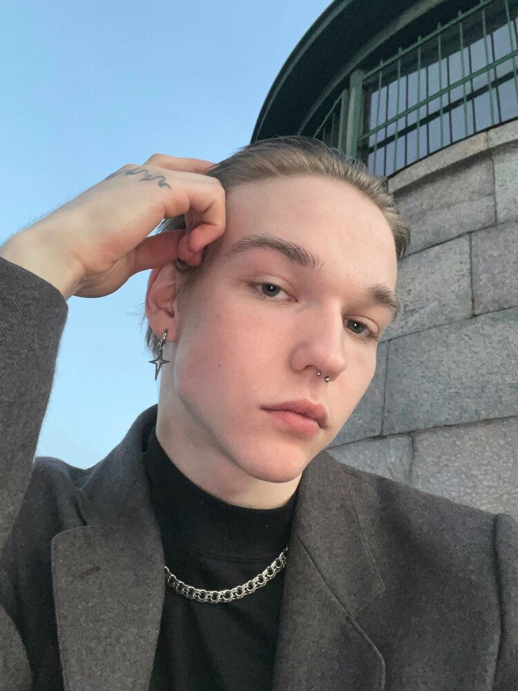  28795178  , 22 ,    -