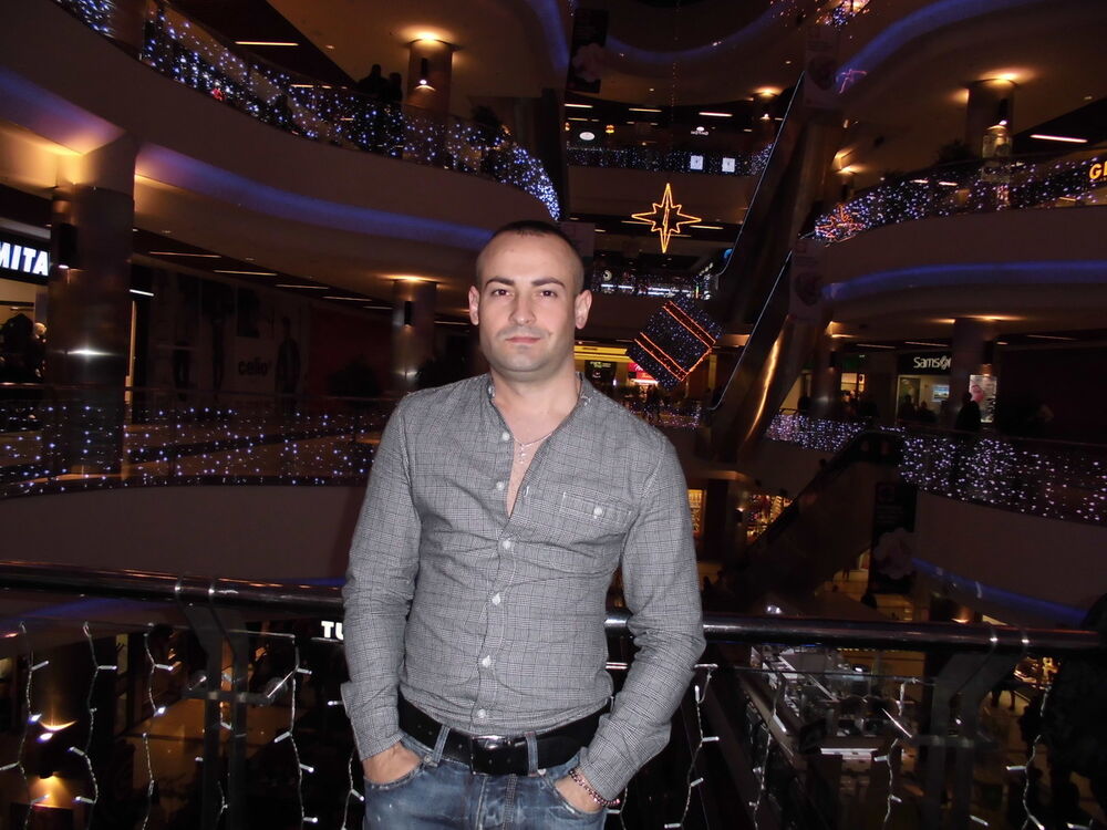  10789978  P Nicolai, 36 ,    