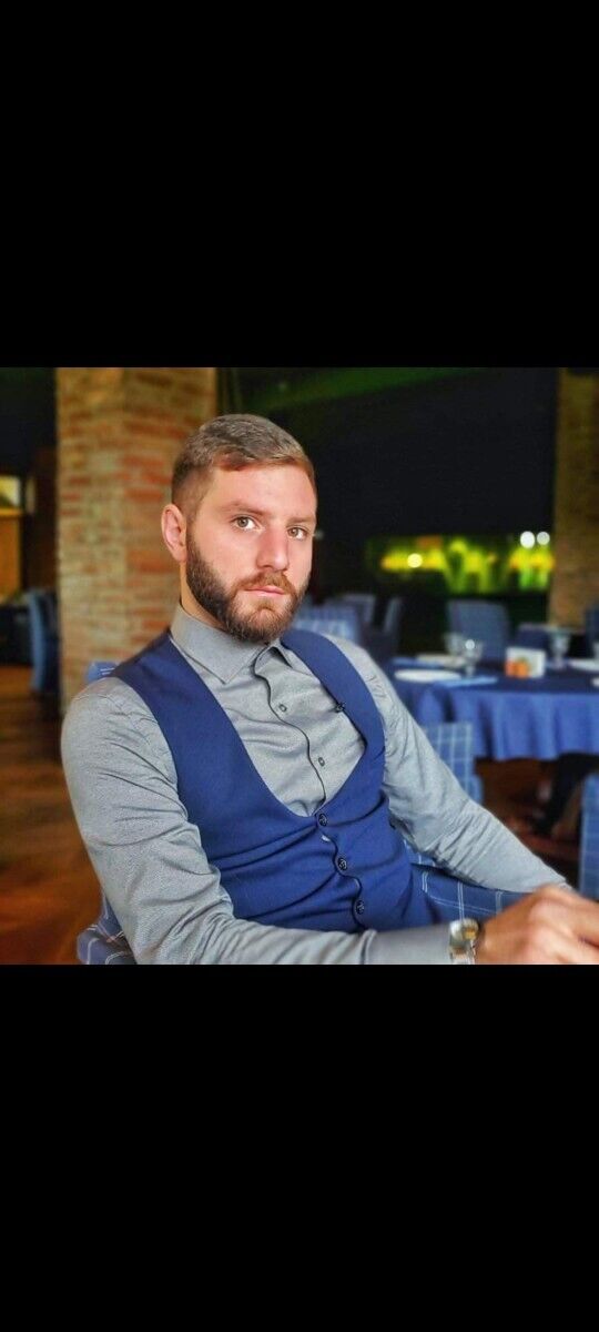  45703838  Giorgi, 30 ,    