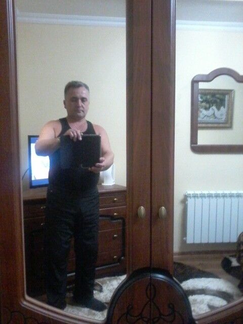  9756678  , 49 ,    
