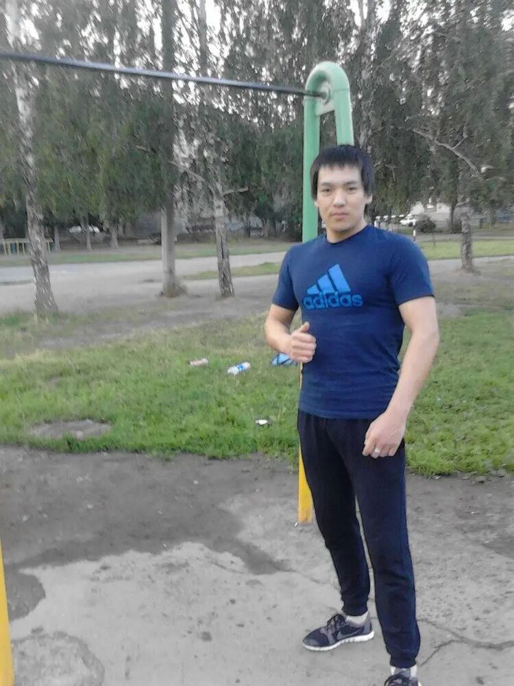  ,   Nurlan, 31 ,   ,   